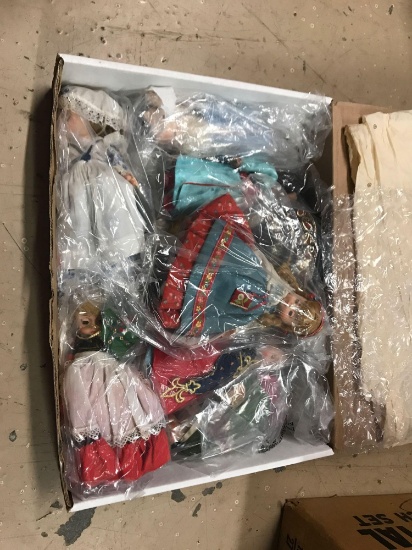 Madam Alexander Doll Collections in Culture & Tradition Costumes 8 Units