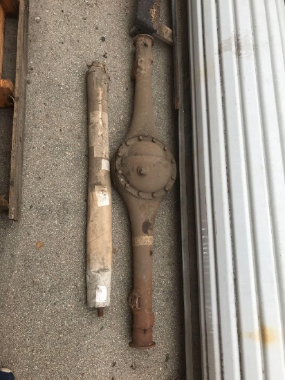 1933 Chrysler Axle and Housing Location:... Rear Lot