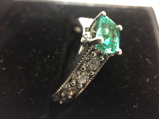 14K White Gold 0.78 carat Emerald 0.90 carats Diamond Ring with AIGL Certificate size