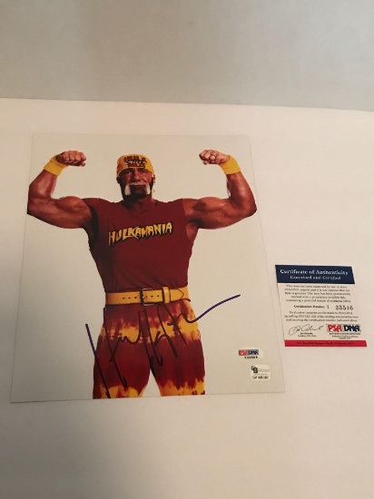 Signed Photo Hulk Hogan With COA