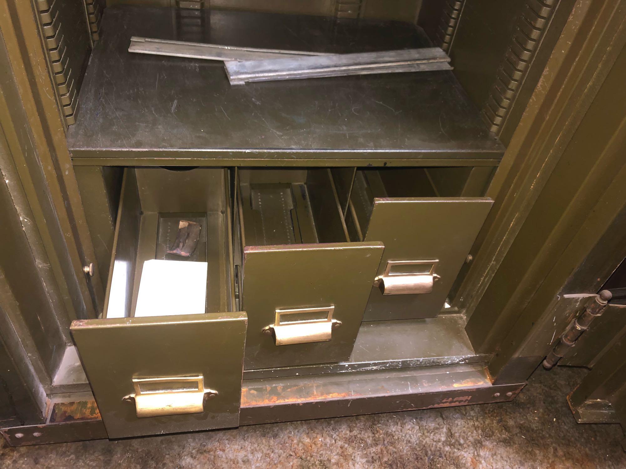 Yale Safe-Cabinet Standard M.E. Type, Remington | Proxibid, image size:2000x1500