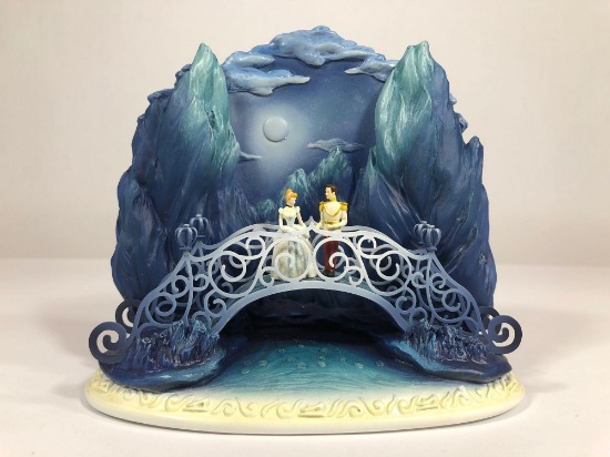 Cinderella So This Is Love Limited Edition Sculpture OSDC70 2004 Disney Showcase Collection