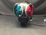 Red and green train signal lamp, turns on