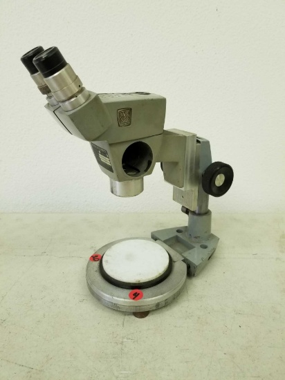 AO Spencer 562 Microscope