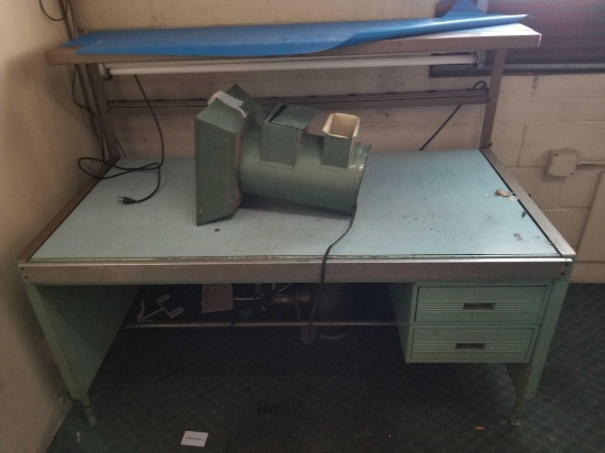 Large Lighted Table Rm7