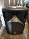 Behringer Eurolive B215A Speaker powered 400w 2 way