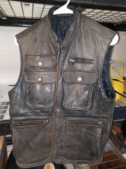 Leather Motorcycle Vest Size Medium w/ Buffalo Nickel Buttons
