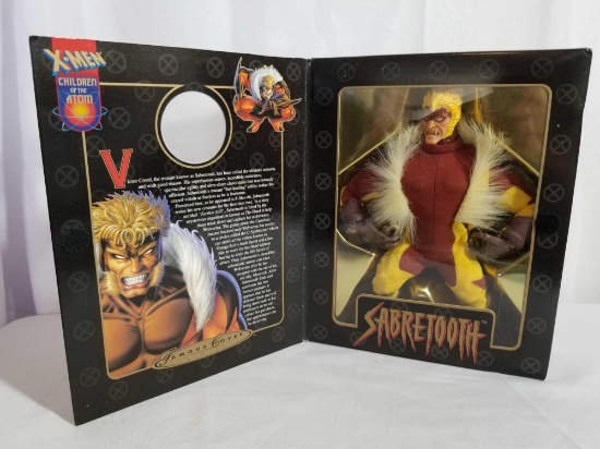 1999 Marvel Famous Cover Series Sabretooth
