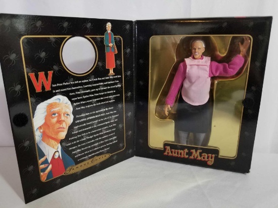 1997 Marvel Famous Cover Series Aunt May