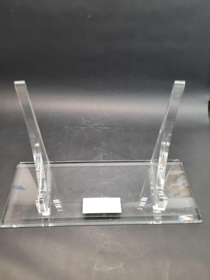 Acrylic display shelf 18 in wide