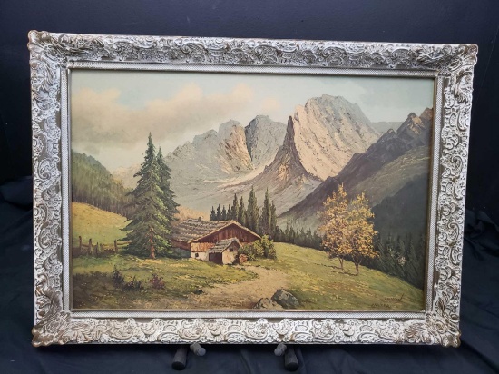 Cabin caressed by the mountains