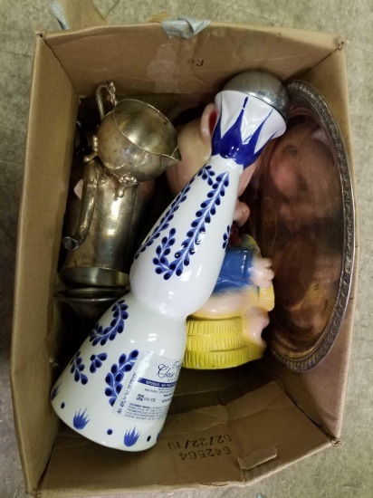 Box Lot Pig Silver Tea Ser Bottle