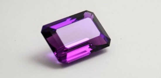 19.99ct Monster Size Rectangle Cut Amethyst Gem Stone in Gift Box