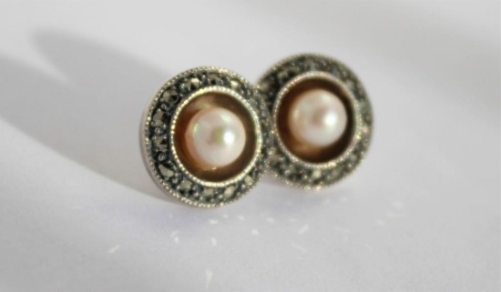 Vintage 925 Sterling Silver Cultured Pearl Earrings Matching Pair 3.456g
