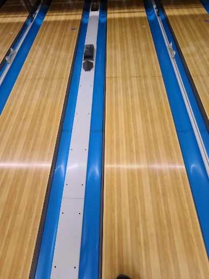 2 Bowling lanes 17 18