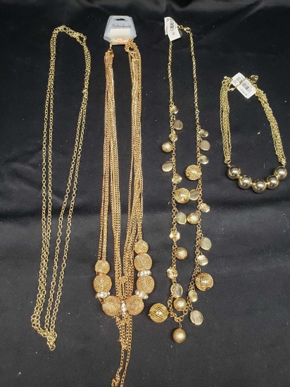 Beautiful lot of Fashionable Necklaces and a chain