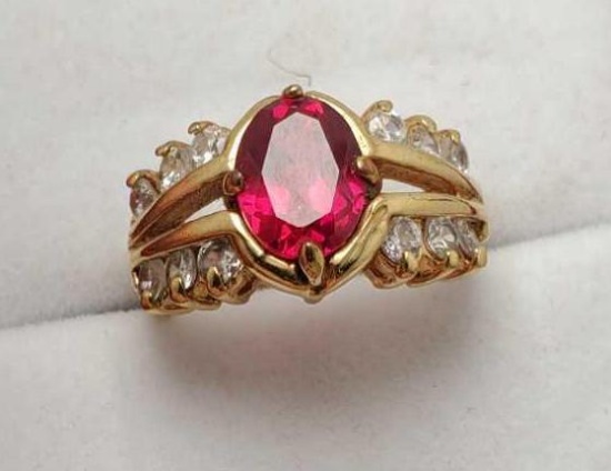 10k gold ring with ruby size 6.5