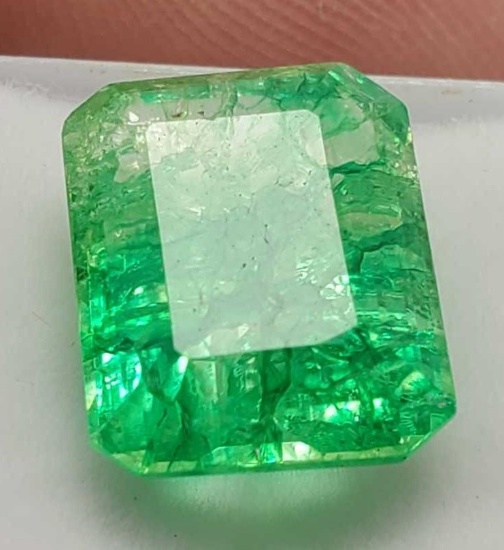 Emerald massive 8.25ct glowing green with gem id card