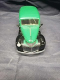 Franklin Mint 1946 Suburban