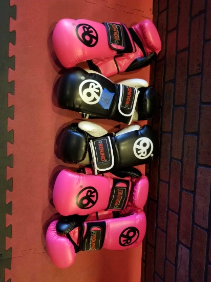 9 Round Boxing Gloves 5 Sets