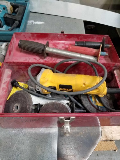 Dewalt D28110 4 1/2 Inch Angle Grinder