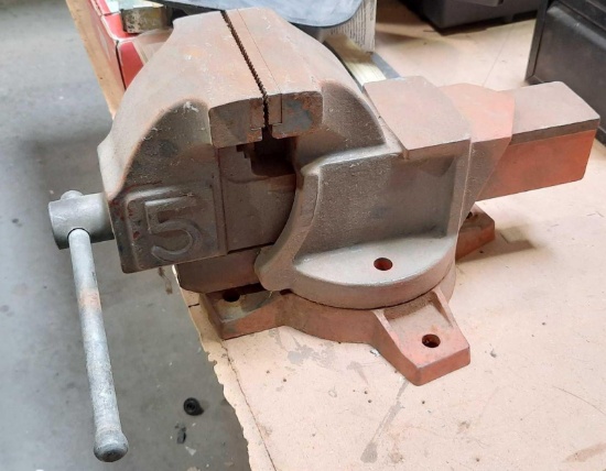 No. 5 Heavy Duty Bench Top Vise 16in Length