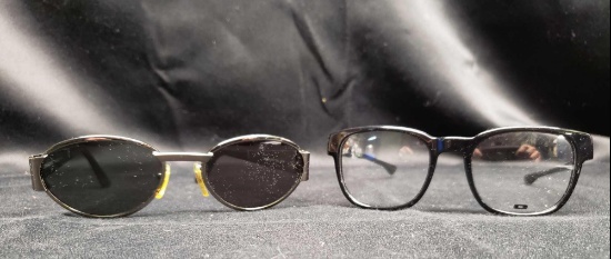 Gianni Versace made in Italy Sunglasses. Sample frames Cloverleaf