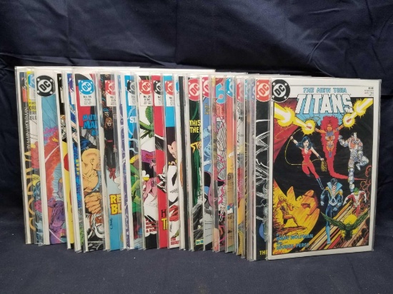 40 DC The New Teen Titans Comic Books
