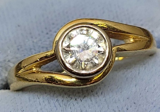 14kt gold diamond ring