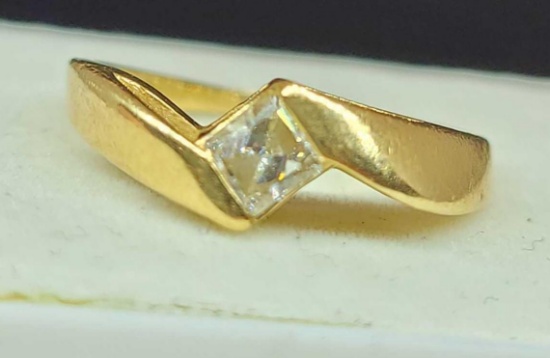 22-24kt gold diamond ring