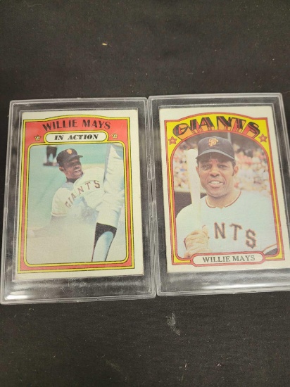 Willie Mays cards 2 cards