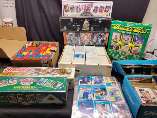Sports card's lot, football baseball basketball
