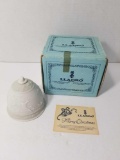Lladro Porcelain Christmas 1988 Figurine in Box