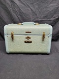 Vintage Samsonite Luggage style 4212 Blue case