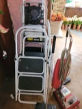 Stepping stools Vacuum and sweepers non tested
