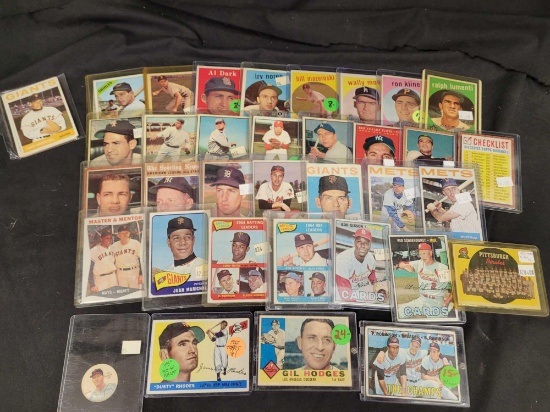 Over 40 1950-60 baseball cards