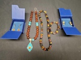 Beautiful beaded jewelry Heartshaped stones on Necklace
