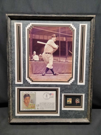 New York Yankees Joe DiMaggio Framed photo pins and stamped card