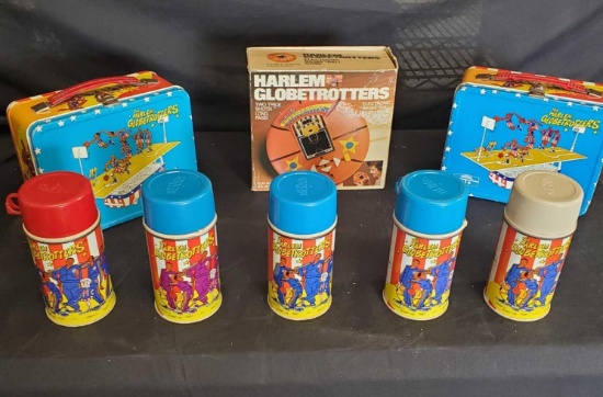 Harlem Globetrotters metal lunch boxes & thermoses, Harlem Globetrotters electric basketball game.