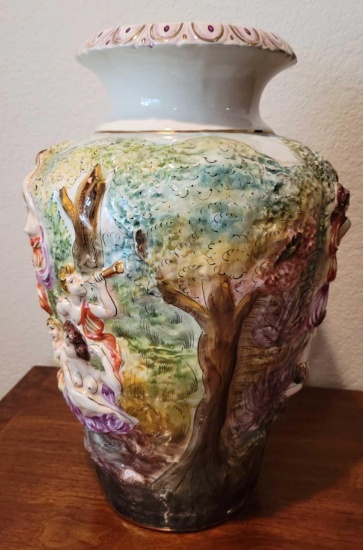 Beautiful Capidimonte Vase from Italy