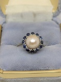 18kt white Gold with Topaz and Pearl gemstone size 7