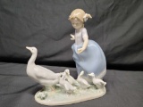 Lladro porcelain Girl w Geese 5033