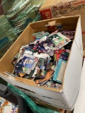 Box of over 1000 Baseball Cards 1980s-1990s