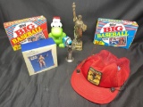 Mixed Collectibles and Knickknacks.