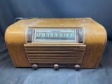 Hoffman Table Radio Model A300 Golden Oak Molded Wood Case AM Tube Radio 1946 6 Tube Radio