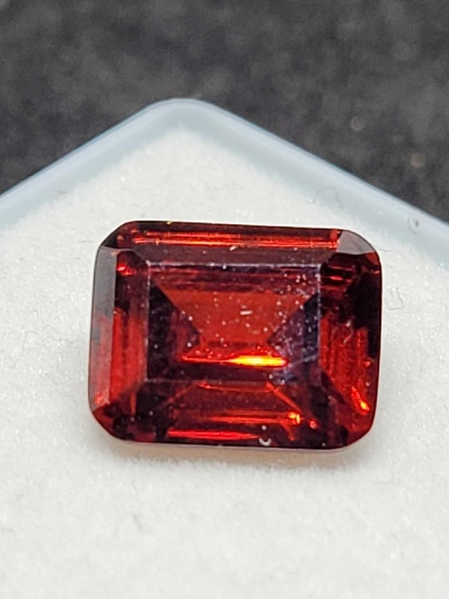 Square cut Red Ruby 5.96ct gemstone