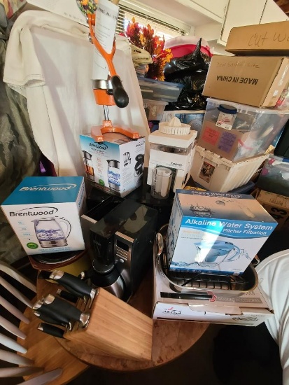 kitchen lot including table Anolon Knives Alkaline water pitcher