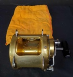 Penn 80S International 2 fishing reel with pouch
