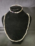Biwa Freash-Water Pearl Necklace and Bracelet