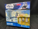 Rare Target Exclusive Defense Of Hoth Play set with Action Figures